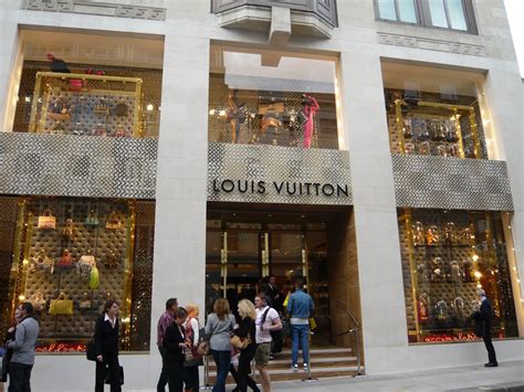 louis vuitton outlet europe|louis vuitton oxford street.